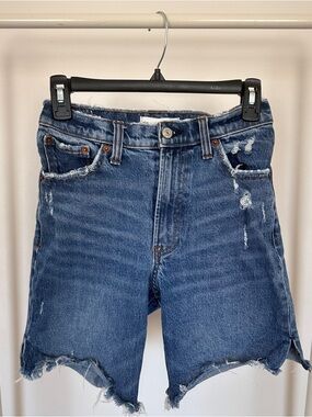 Abercrombie & Fitch High-Rise Shorts 7" Inseam